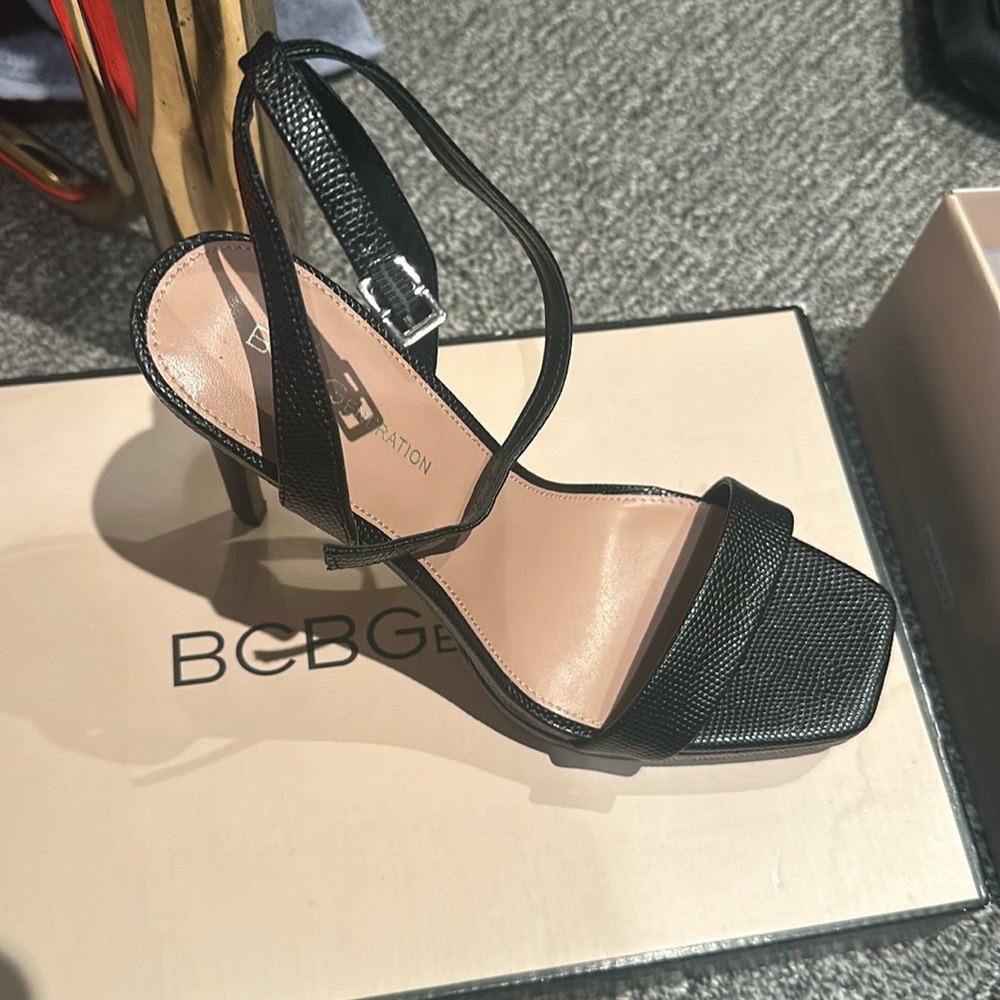 Black BCBG Caroline Pumps